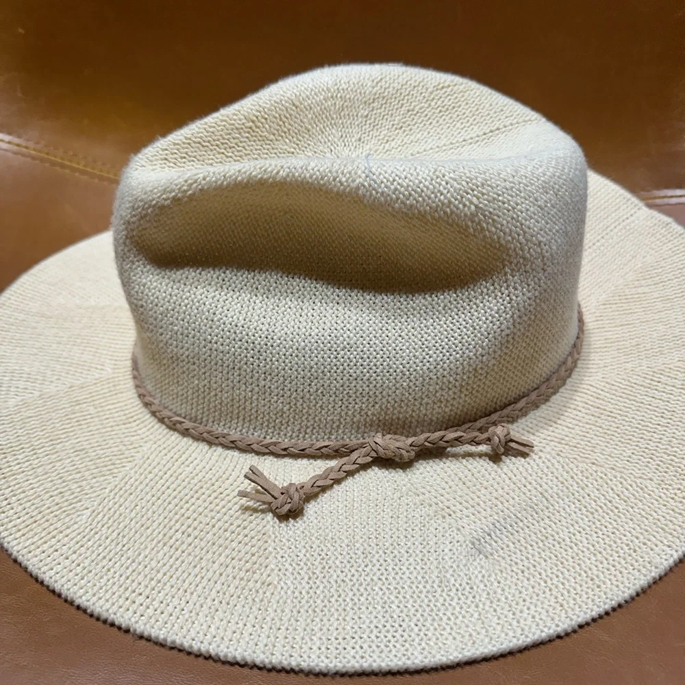 Jessica Simpson Cream Tan Hat